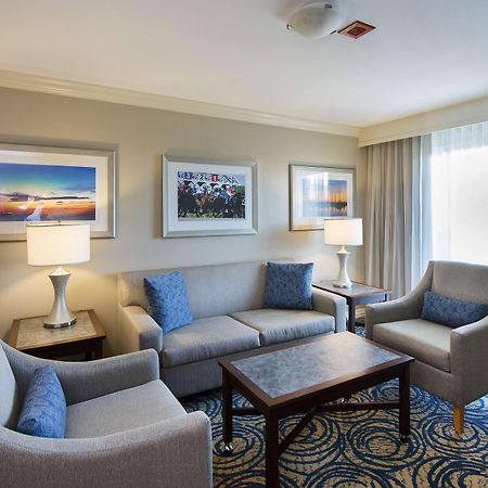 Doubletree By Hilton Hotel Tampa Airport-Westshore エクステリア 写真